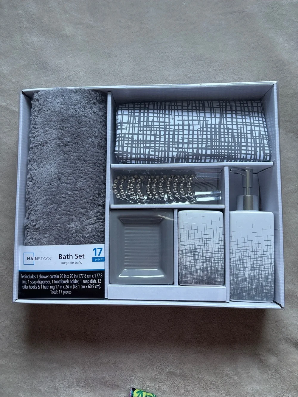 Mainstays Gray and White 17-Piece Bath Accessory Set
